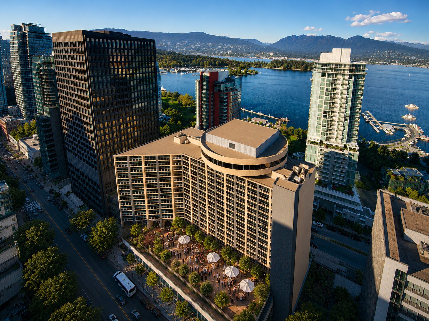 Pinnacle Hotel Harbourfront exterior, Coal Harbour waterfront in downtown Vancouver
